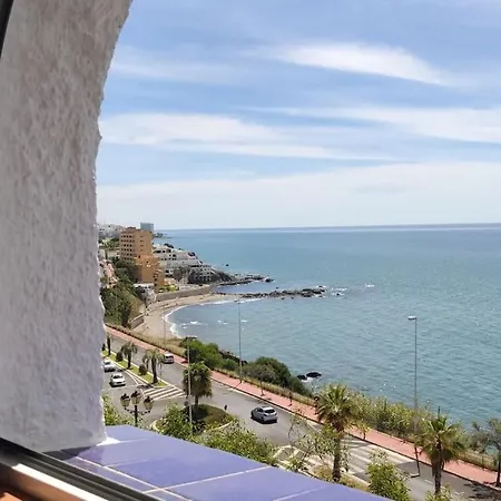 Mediterranean - Sea Views & Heatable Pool Villa *